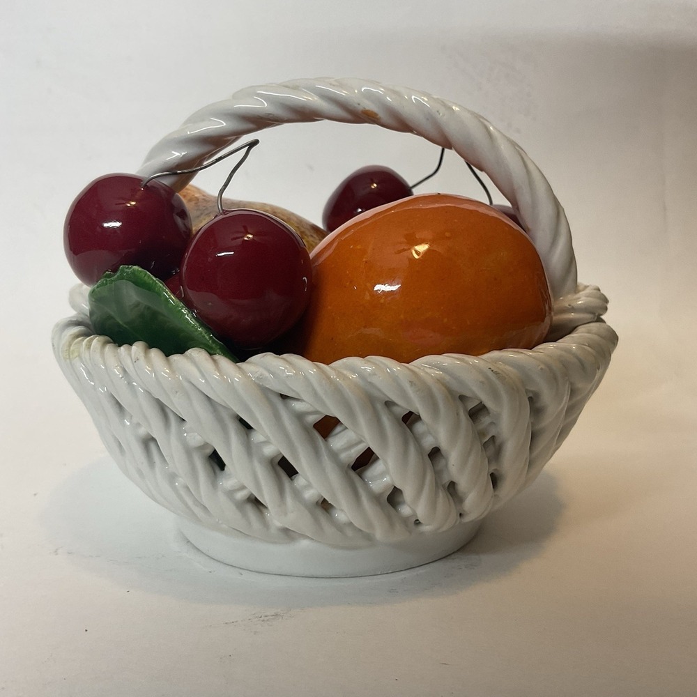 Vintage Bassano Capodimonte Style Italian Italy Ceramic Fruit Basket Figurine‎
